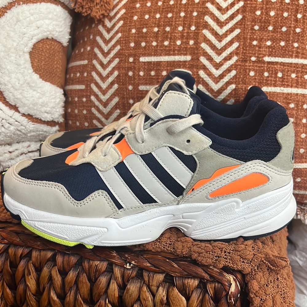 2018 Yung-96 'Raw White Navy